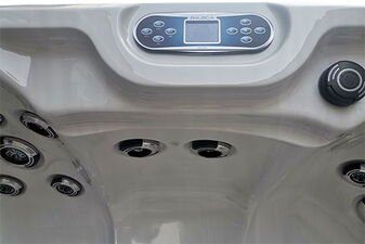 Hot Tub Kenya- 5 Person, 3 Seats, 2 Lounger - Hot tubs Portugal Algarve Online Shopping Site